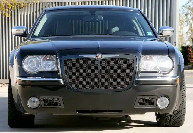 Buy Today Chrysler 300 T-Rex Upper Class Mesh Grille - All Black - Bentley Style with Center Vertical Bar - 51479