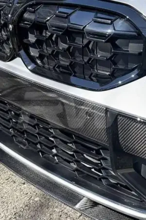 Luxury BMW G20 LCI Carbon Fiber Front Bumper Trim bmwg20053