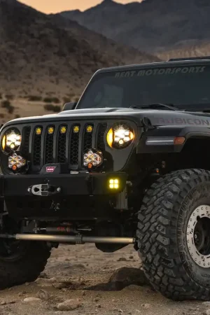 Top Pick Baja Designs 18-25 Jeep Wrangler JL / 20-25 Gladiator JT DOT LP6 LED Headlight Kit - Clear/White